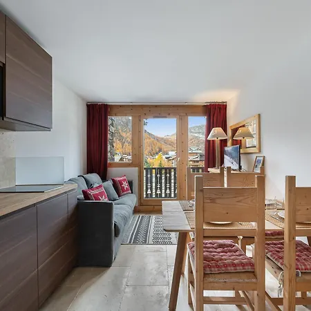 Duplex Centre Avec Balcon, Parking Et Services Inclus - Fr-1-567-55 Apartamento Val-dʼIsère
